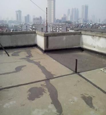 淮北市漏水维修 楼顶漏水是什么原因，楼顶漏水维修方法是什么?